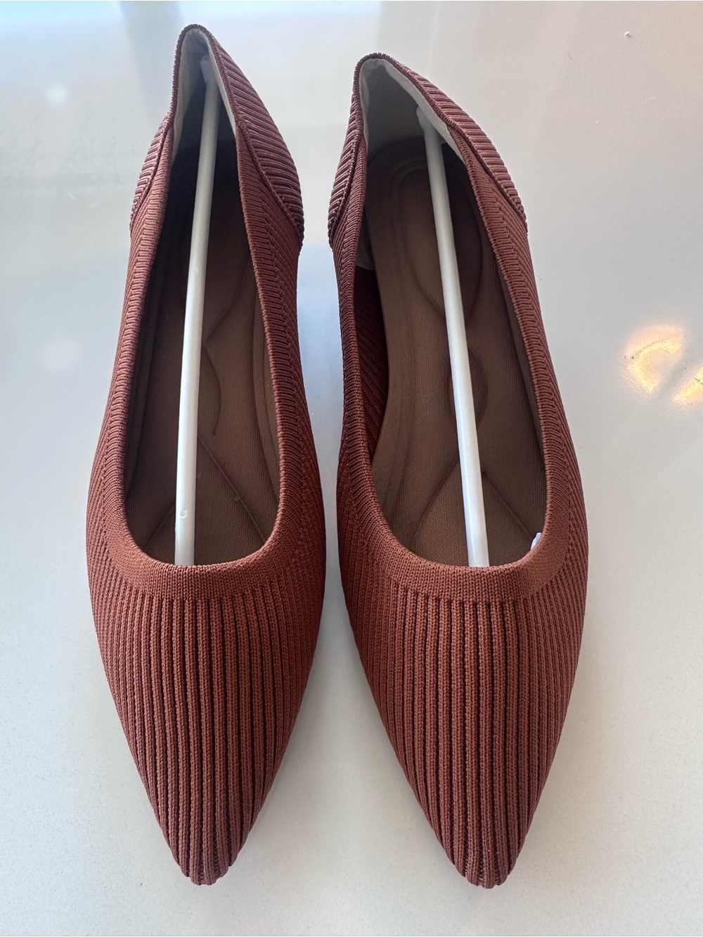 NEW Women's Pointed Knit knit kitten heels - Rust Brown